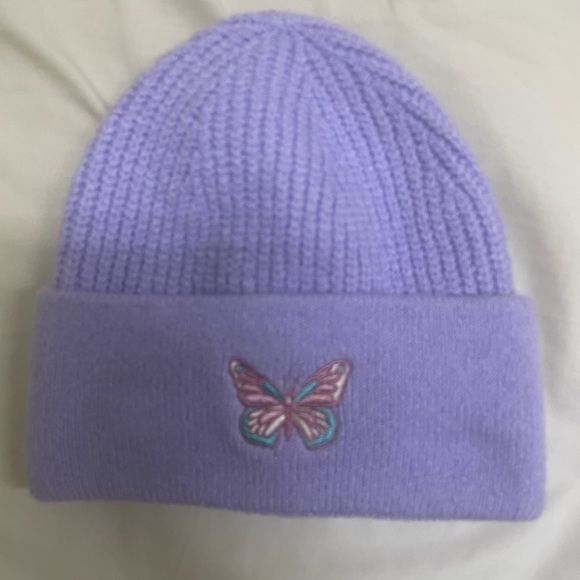 No Boundaries Accessories - Purple butterfly beanie